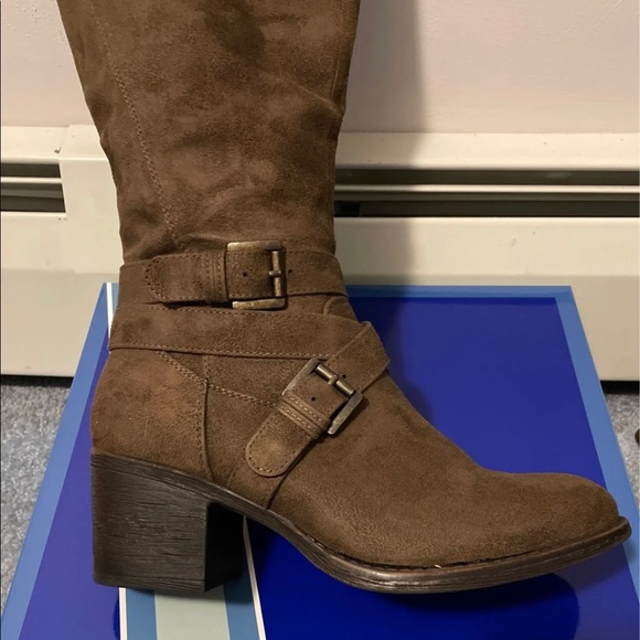 Knee High Boots - Picture 2 of 4